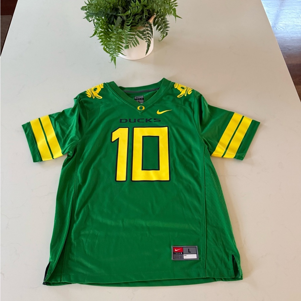 🌟 Nike Oregon 10 Jersey ~ Size Large